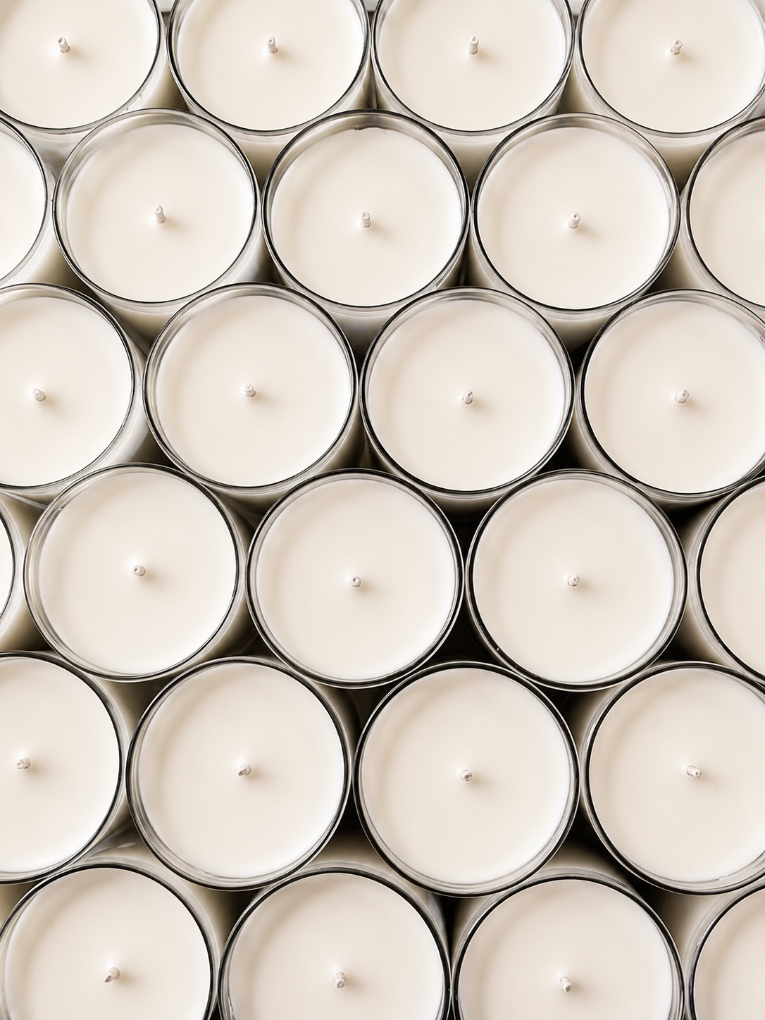 Raw fragrance materials